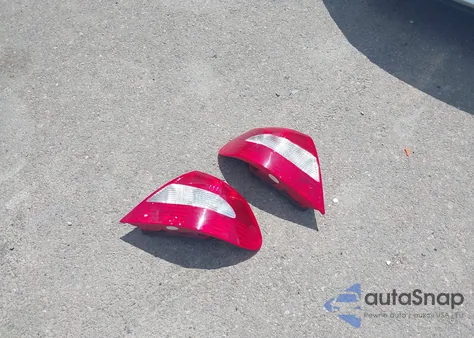 2008 Mercedes-Benz Clk 350 from USA, damaged, VIN WDBTJ56H68F248958